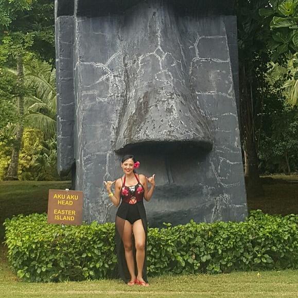 Romper - Picture 1 of 5